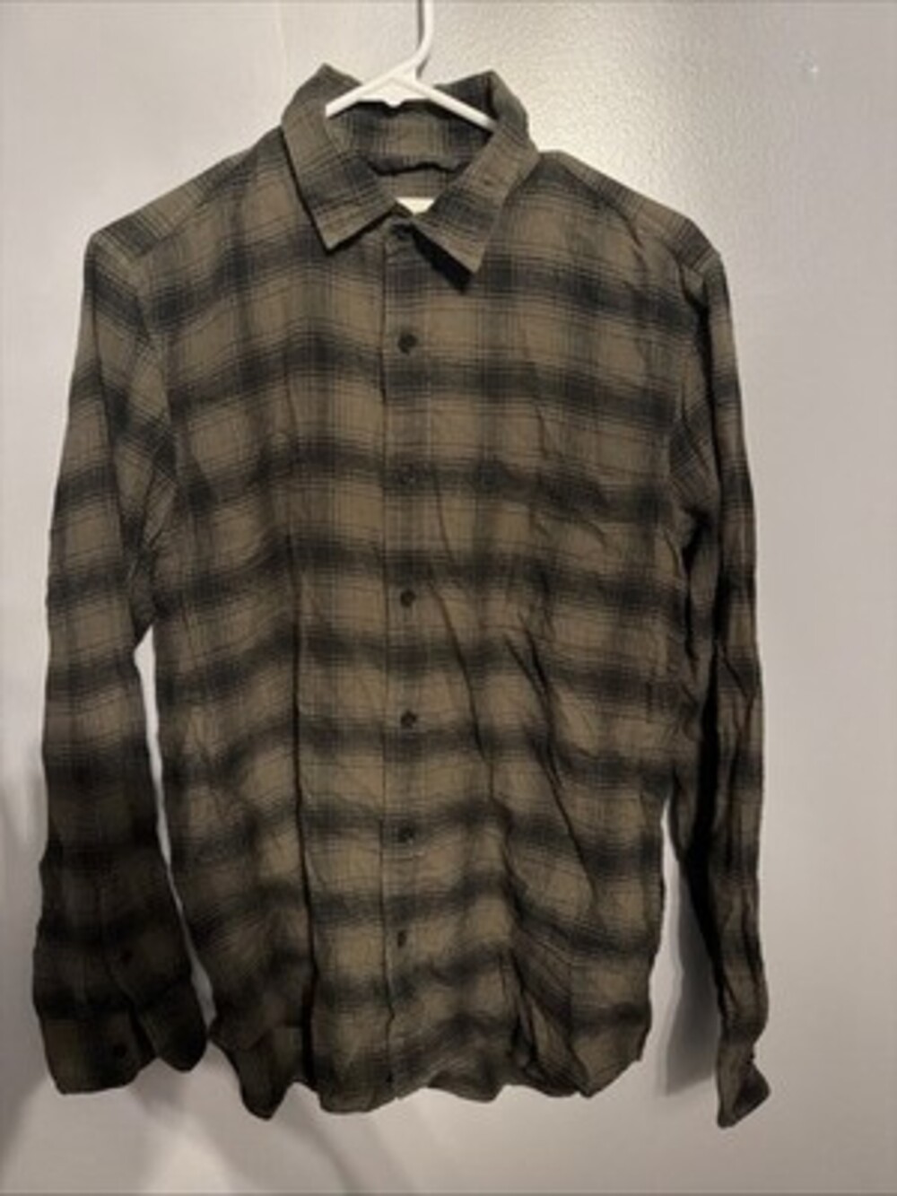Buck Mason Men’s Medium Olive Black Pacific Twill Flannel One Pocket Shirt